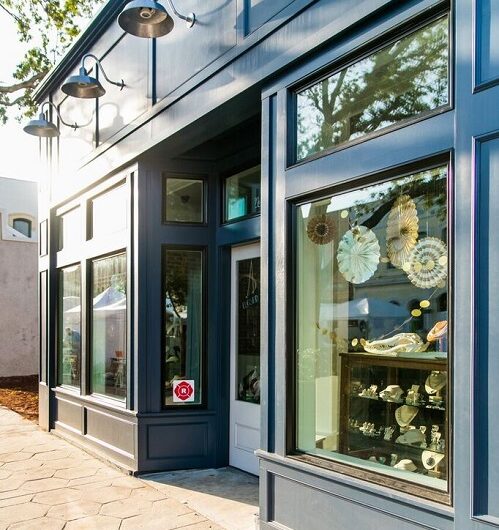 Lindy's jewelry storefront
