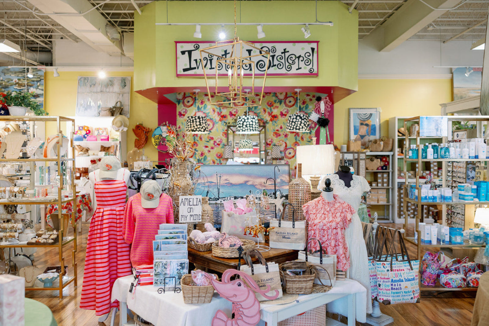 Twisted Sisters interior